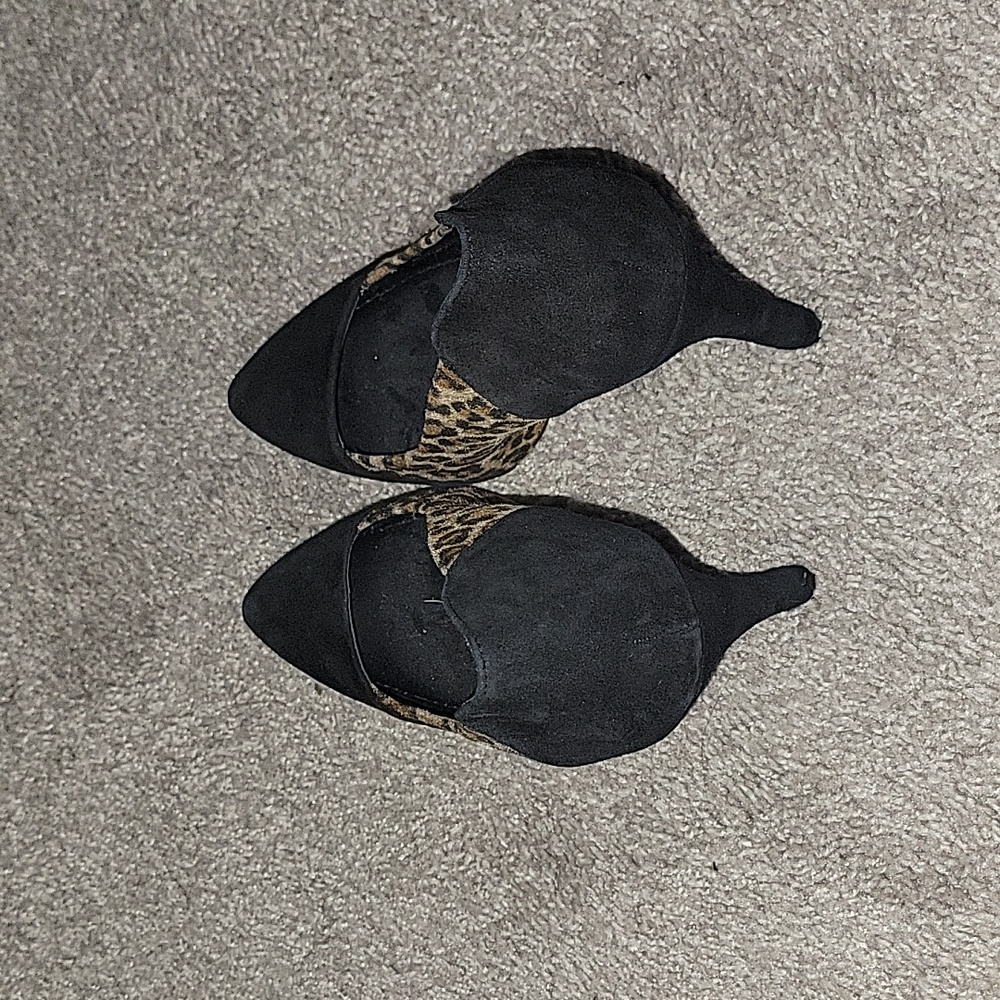 Heels - Picture 4 of 4